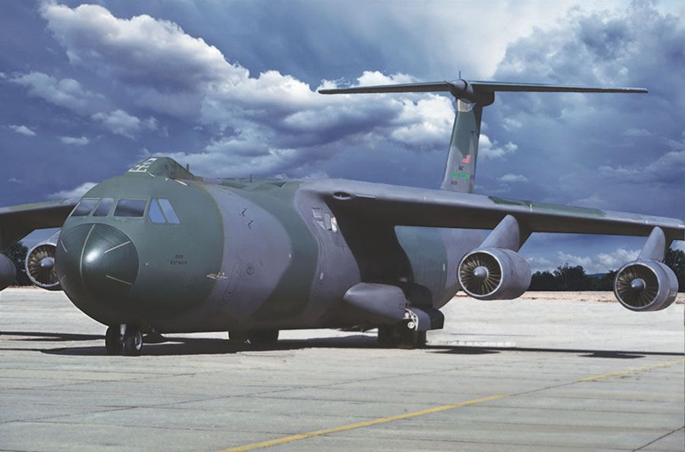 Roden 331 - Lockheed C-141B Starlifter | Modellbau