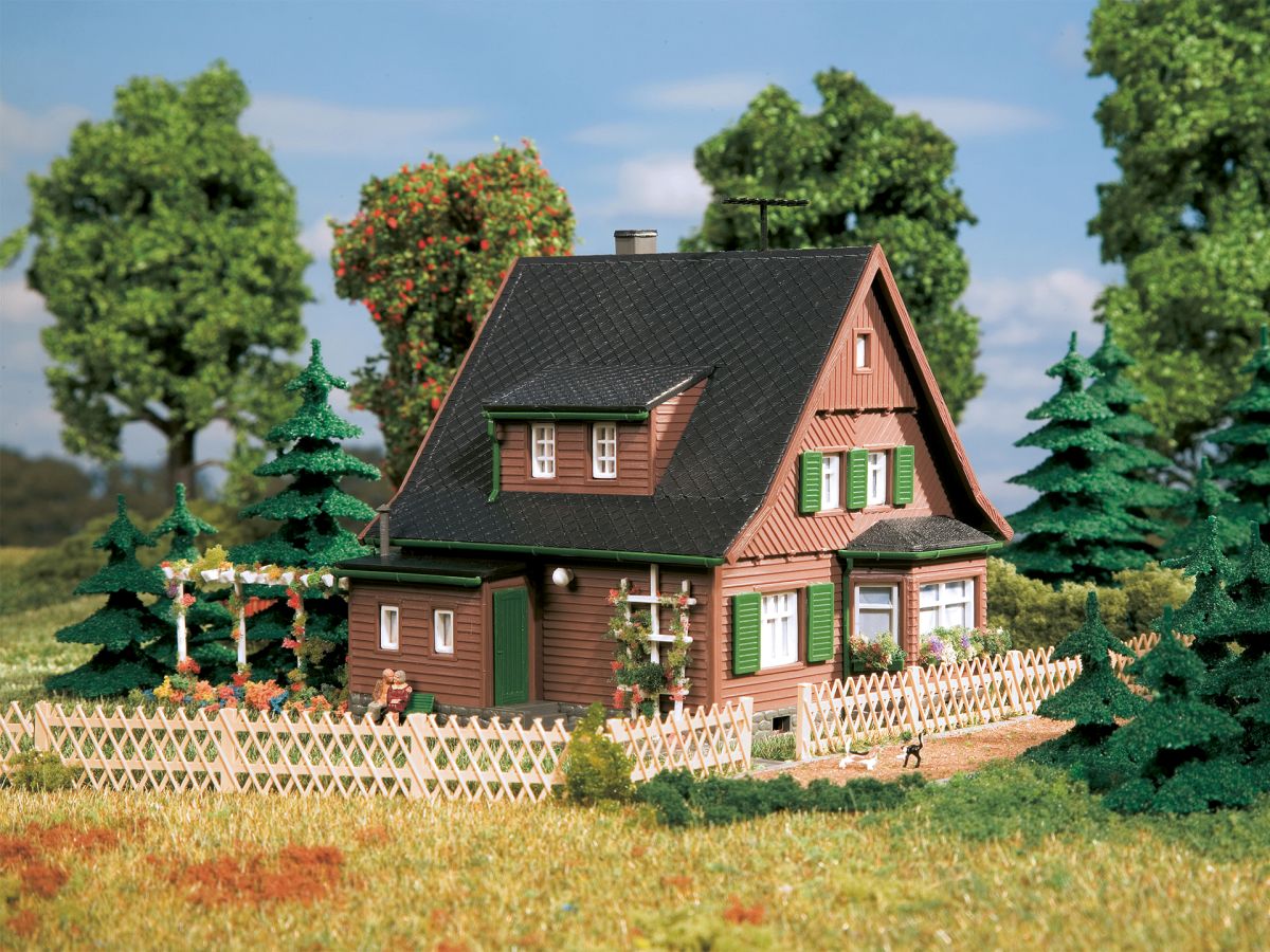 Auhagen 12259 - Holzhaus Erika | Modellbahn | Modelleisenbahn
