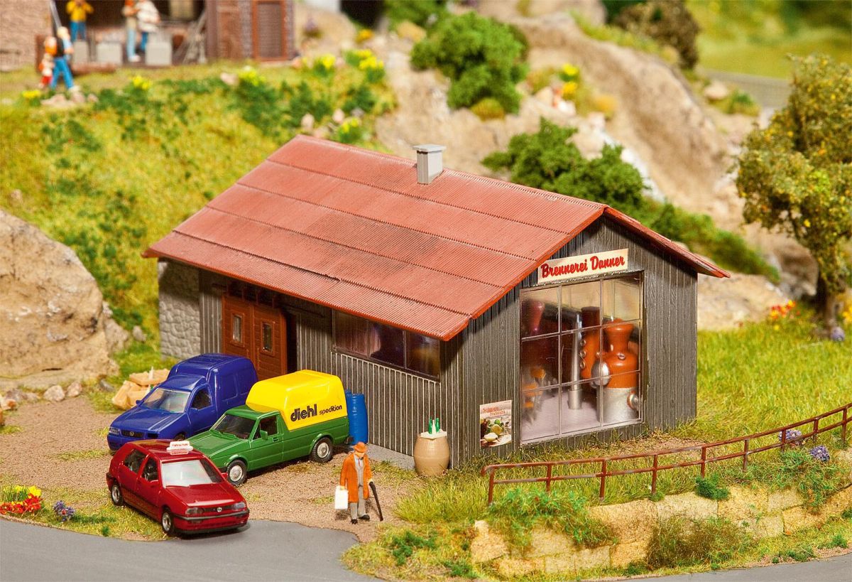Faller H0 (1:87) 130194 - Brennerei mit Zubehör | Modellbahn | Modelleisenbahn