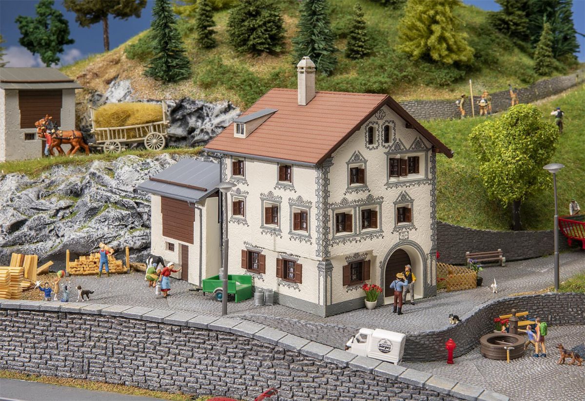 Faller H0 (1:87) 130632 - Bündnerhaus Bergün | Modellbahn | Modelleisenbahn