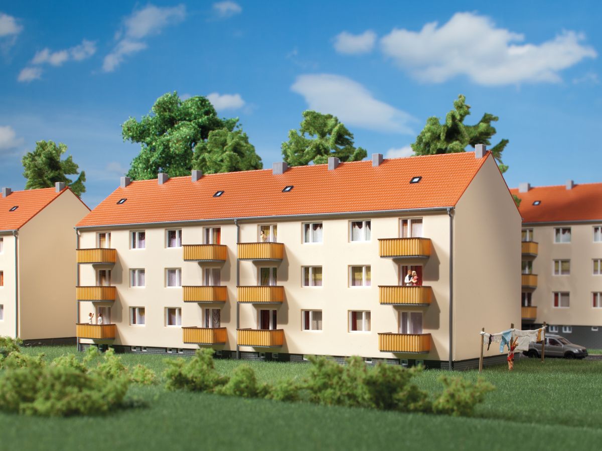 Auhagen N 14472 - Mehrfamilienhaus | Modellbahn | Modelleisenbahn