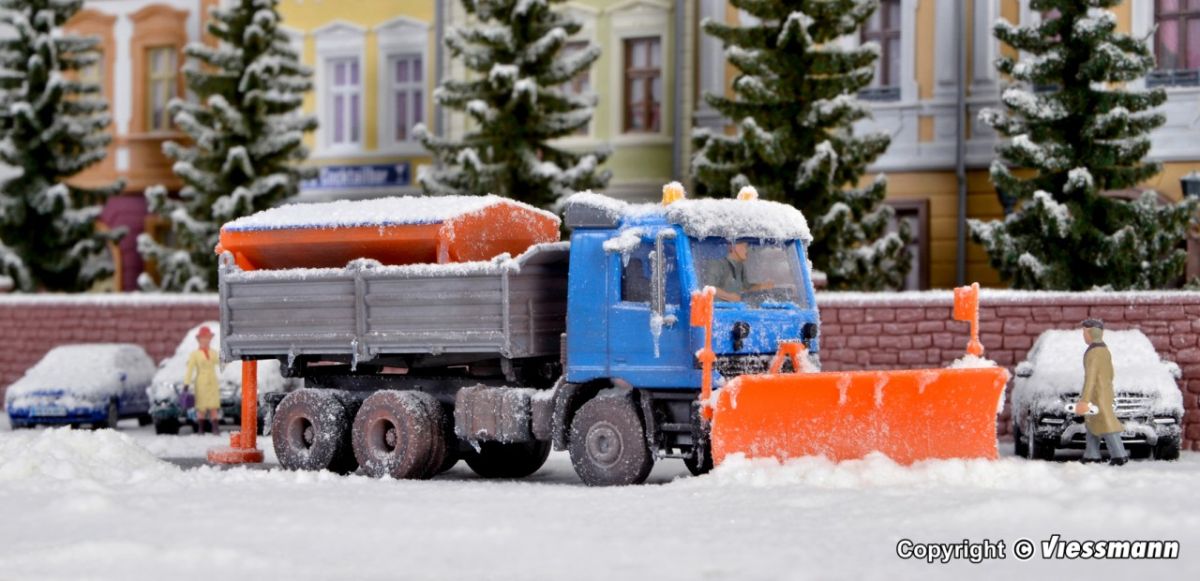 Kibri H0 (1:87) 15006 - Spur H0 MB ACTROS mit Pflug und Streugerät | Modellbahn | Modelleisenbahn
