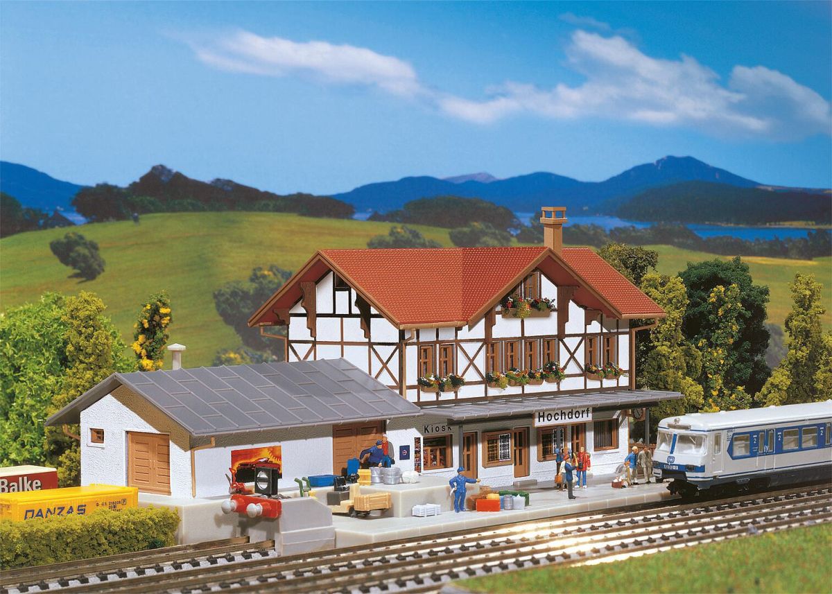 Faller N 212106 - Bahnhof Hochdorf | Modellbahn | Modelleisenbahn