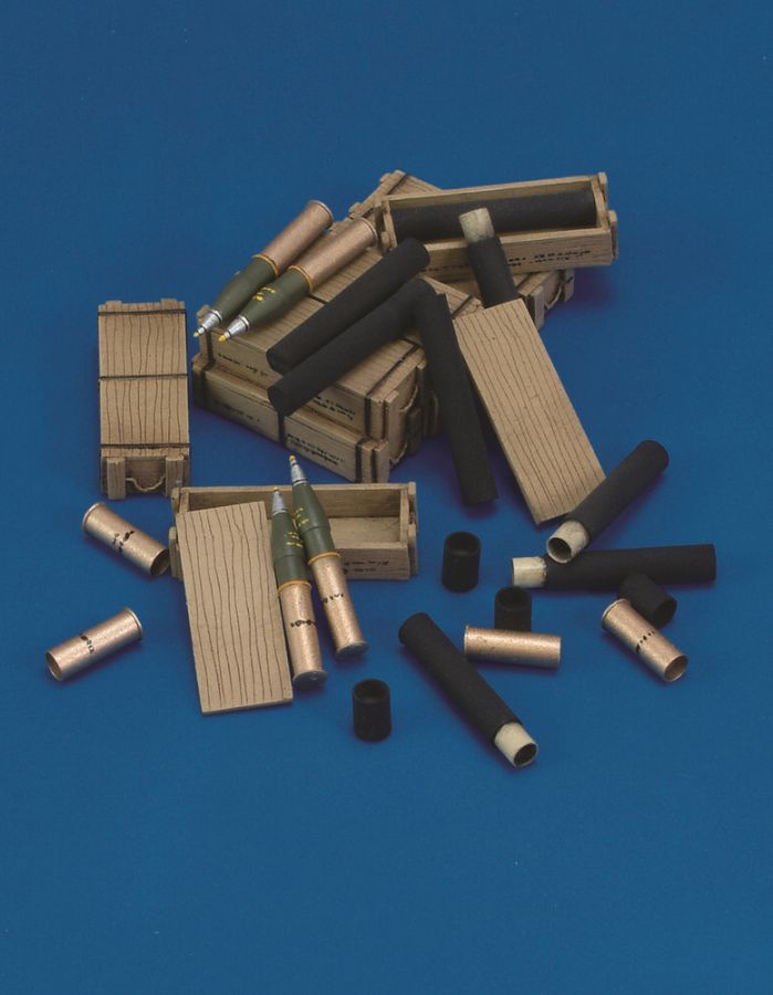 Royal Model RM424 - 105 mm Ammo with Cases | Modellbau