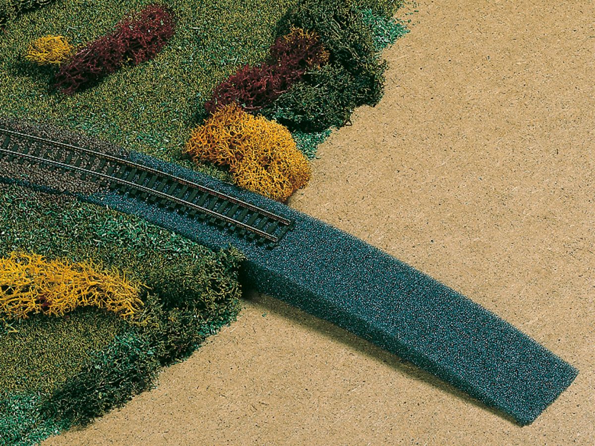 Auhagen H0 (1:87) 41198 - Bahndammauffahrt - Schaumstoff | Modellbahn | Modelleisenbahn