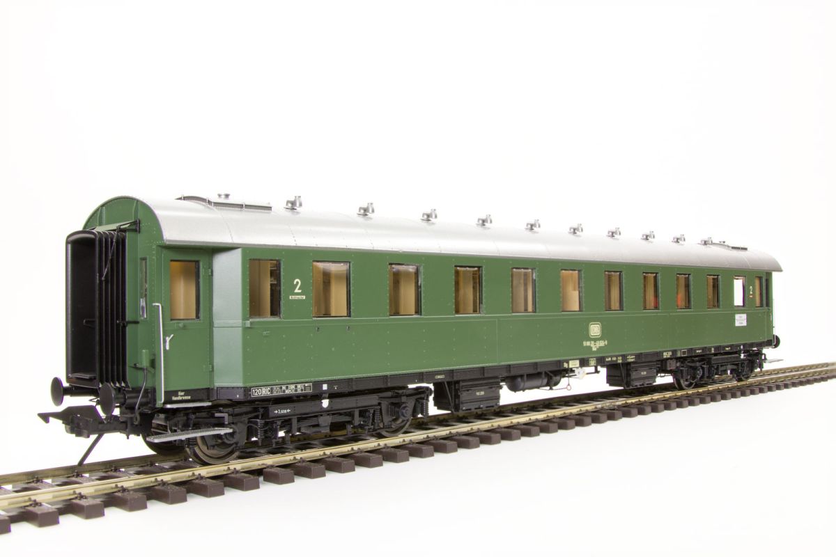Lenz 0 41251-04 - Schnellzugwagen Gr. 29, 2. Kl. C4üe-28, RAL6020 | Modellbahn | Modelleisenbahn