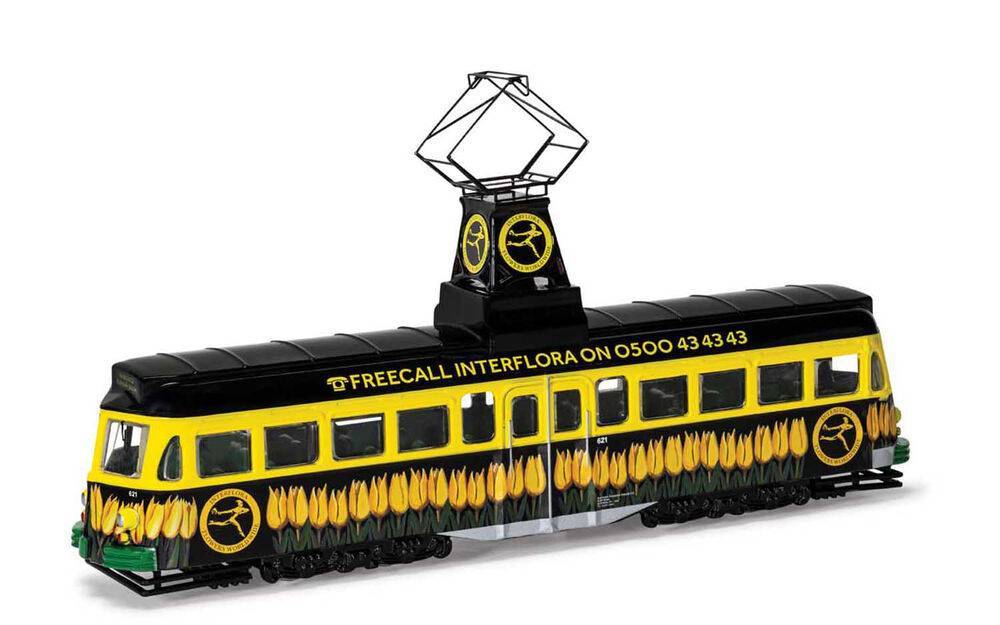 Corgi OM44013 - Brush Railcoach - Blackpool Transport/ Interflora | Modellbau