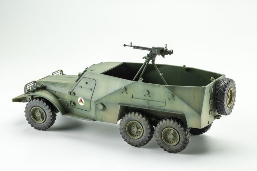Skif MK240 - 1:35 BTR-152 with DShK machine-gun | Modellbau