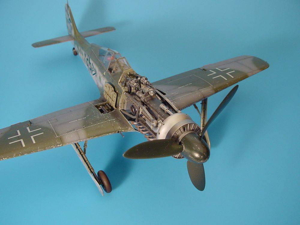 Aires 2019 - 1:32 Focke-Wulf Fw 190D Motor Set und Bewaffnung | Modellbau