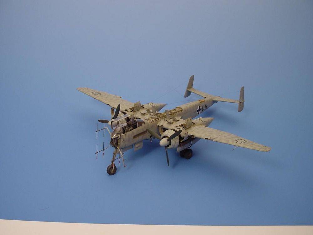 Aires 4042 - 1:48 Heinkel He-219 A-7 UHU Super Detailset, 111 Resinteile, 98 Fotoätzteile. | Modellbau