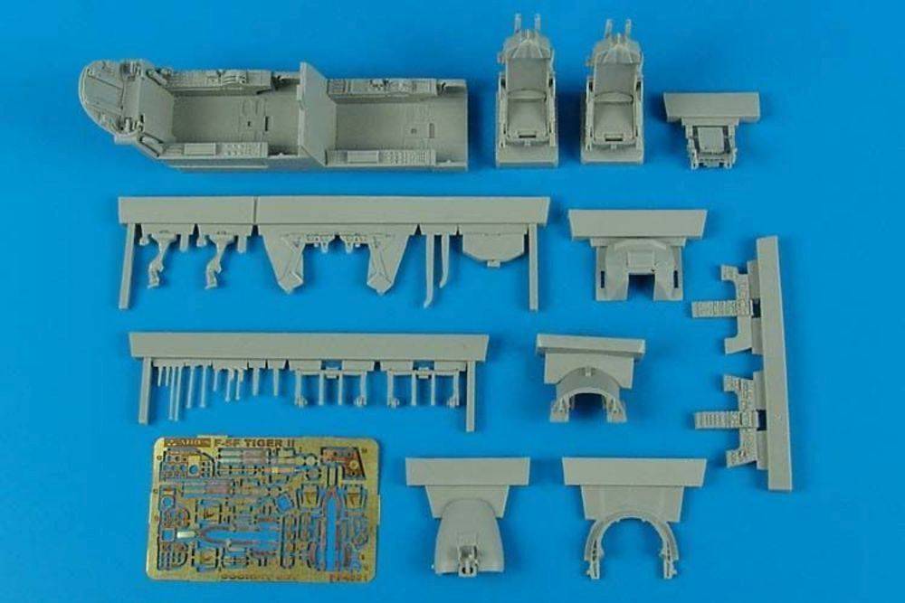 Aires 4551 - 1:48 F-5F Tiger II cockpit set for AFV Club | Modellbau
