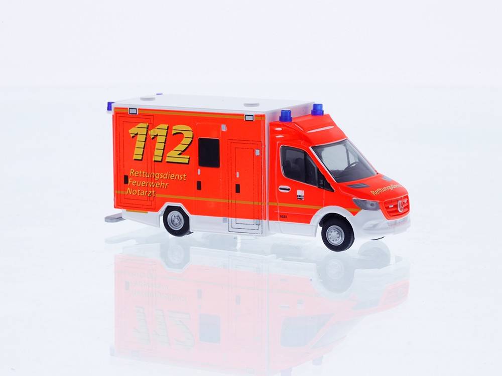 Rietze H0 (1:87) 76150 - GSF RTW ́18 Rettungdienst Soest, 1:87 | Modellbahn | Modelleisenbahn