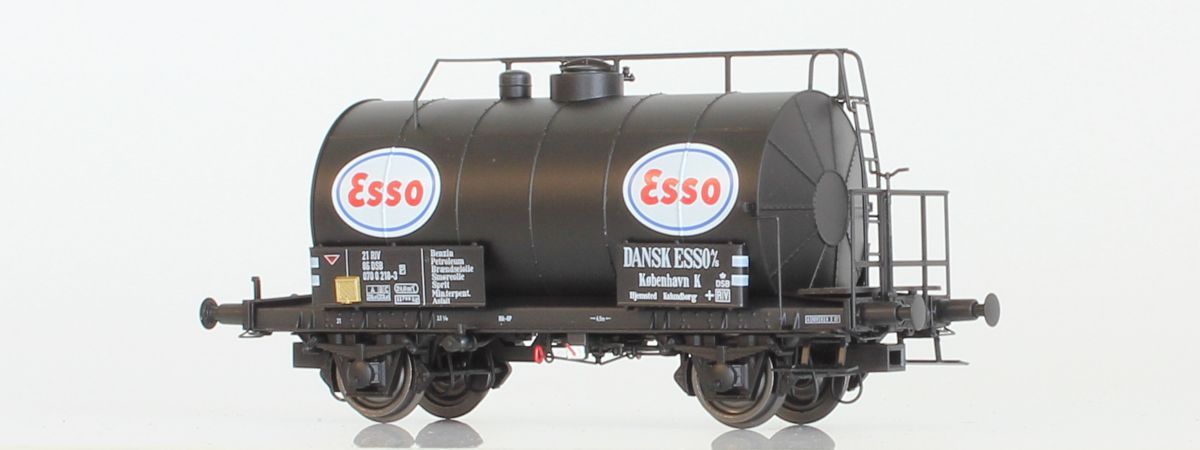 Dekas H0 (1:87) DK-871030 - SJ Kesselwagen Esso Ep.IV - 25 RIV 86 DSB 070 0 218-3, ESSO, ca 1967-77 | Modellbahn | Modelleisenbahn