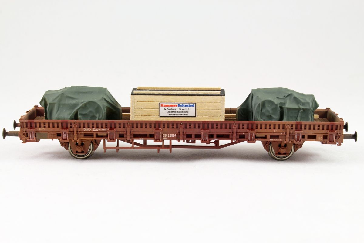 Ladegüter Bauer H0 (1:87) H01084 - 2 Dreschmaschinen + Kiste | Modellbahn | Modelleisenbahn