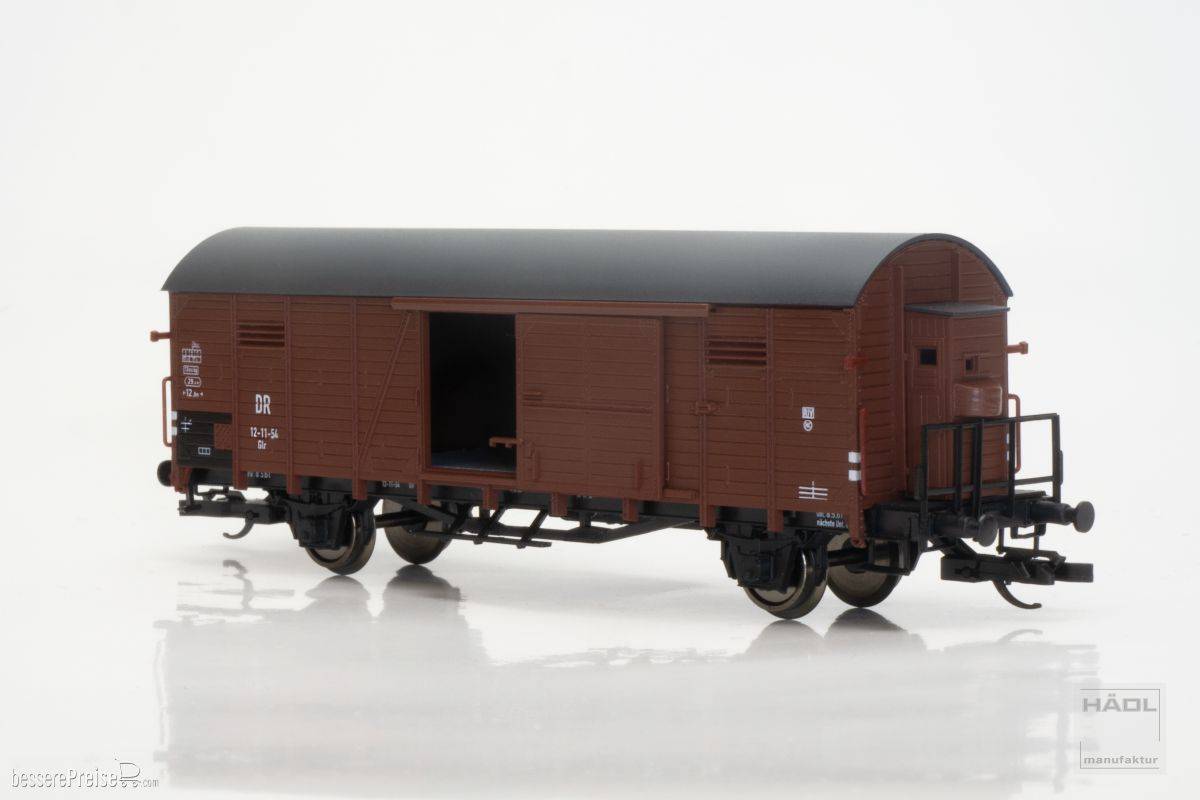 gedeckter Güterwagen Glr mit Bremserhaus der DR Epoche III