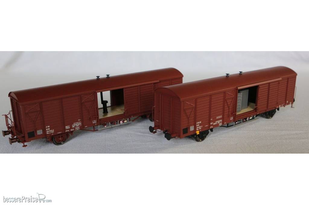 DR 2er Set Hbs-u [2301] Mannschaftswagen mit Ofen und Bremserbühne, 11 Sicken, und DR Hbs [2300] Mannschaftswagen mit Ofen, 11 Sicken, Epoche Ivc (Zu öffnenden Türen)