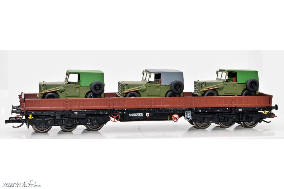 6-achsiger Schwerlastwagen Bauart Sas 4650, DR (Ep IV) braun-schwarz-schwarz, beladen mit IFA P3 Militär
