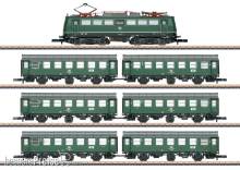 Märklin 081304 - Zugpackung ´Ferienreisezug´ mit BR 140