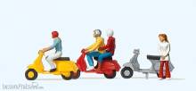 Preiser 10128 - HO Motorroller Vespa-Fahrer