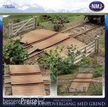 NMJ 1028176 - NMJ Skyline Norsk Jernbaneovergang, Liten Utgave, Ferdigmodeller