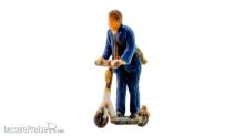 Noch 10607 - Mann auf E-Scooter - 3D-Master - H0