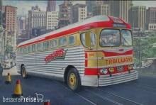 Roden 819 - GMC PD-3751 Silverside Trailwagon Trailways Company