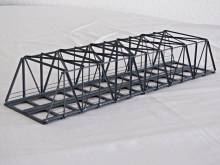Hack Brücken 11300 - Kastenbrücke 42 cm schräg 2-gleisig, grau - Typ K42S-2