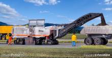 Kibri 11653 - Spur H0 WIRTGEN Straßenfräse