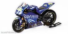 Minichamps 122043096 - YAMAHA YZR-M1 - GAULOISES FORTUNA YAMAHA - VALENTINO ROSSI - WORLD CHAMPION - MOTOGP 2004 - DIRTY VERSION