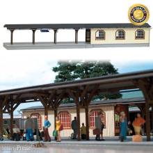 Busch 1467 - Bahnsteig »Adorf« mit Unterführung