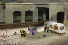 Noch 16259 - Feuerwehreinsatz Figuren H0