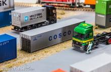 Faller 180845 - 40 Container COSCO