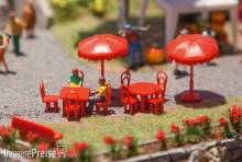 Faller 180910 - Sonnenschirme, Tische, Bänke