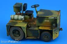 Aerobonus 320.108 - 1:32 United Tractor G40C TOW Tractor (LPG)