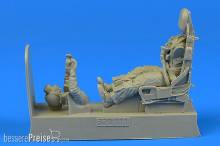 Aerobonus 320.111 - 1:32 USAF Pilot for F-100 with ejection seat for Trumpeter
