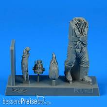 Aerobonus 320,163 - 1:32 RAF WWII Bomber Pilot with bag