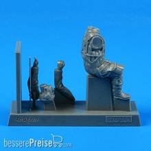Aerobonus 320,169 - 1:32 Japanese WWII Fighter Pilot