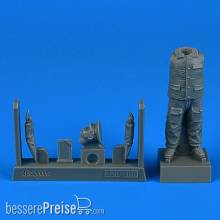 Aerobonus 320,186 - 1:32 Russian Officer Mechanic