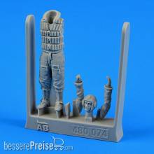 Aerobonus 480.074 - 1:48 German Luftwaffe Pilot WWII withlife jac