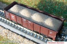 Modellbahn-Bachmann 2010203 - Sand für Tillig, für den 2-achs. off. Güterwagen Ommu (Art.- Nr. 14210 u.ä.) Größe: 69 x 20 mm