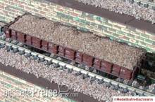 Modellbahn-Bachmann 2010706B - Kies fein für Zeuke und BTTB, für den 2-achs. Rungenwagen Rm (Art.- Nr. 14620 u.ä.) Größe: 82 x 20 mm