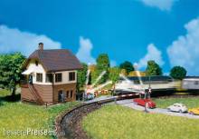 Faller 222170 - Bahnübergang mit Stellwerk