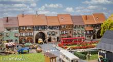 Faller 232174 - 6 Reliefhäuser Altstadt