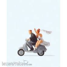 Preiser 28150 - Brautpaar auf Vespa -Roller