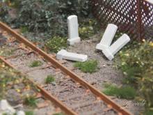 Juweela 28200 - 1:87 Kilometersteine blanko, ~50x