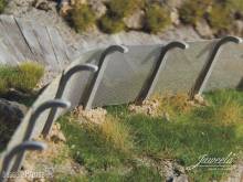 Juweela 28378 - 1:87 Sicherheitszaun m. Betonpfählen, L 100cm