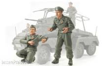Hobby Fan HF717 - Sdkfz 232 Panzerfunkwagen Crew-2 fig.