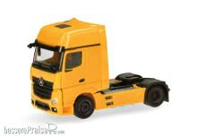 Herpa 317948-002 - Mercedes-Benz Actros L 18 Gigaspace Zugmaschine 2achs, ginstergelb