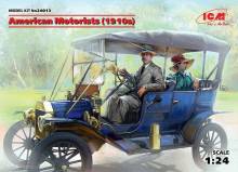 ICM 24013 - 1:24 American Motorists (1910s)(1male,1female figures)