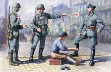 ICM 35561 - 1:35 Deutsche Patrouille 1939-42